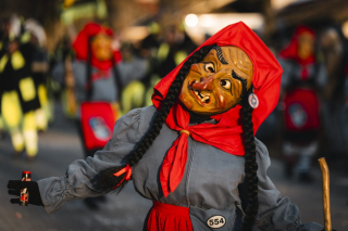 Wasserburger Feuerhexen e.V. auf dem eigenen 2. Dämmersprung (Faschingsumzug)