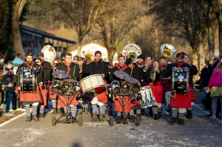 NV Schönauer Hexen e.V. auf dem eigenen 2. Dämmersprung (Faschingsumzug)