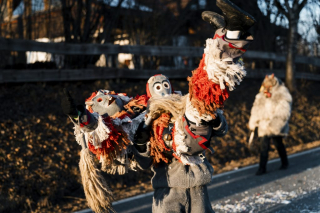 NV Ratzemaus Ratzenried auf dem eigenen 2. Dämmersprung (Faschingsumzug)