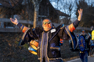 Schalmeien der Büttelzunft Nersingen auf dem eigenen 2. Dämmersprung (Faschingsumzug)
